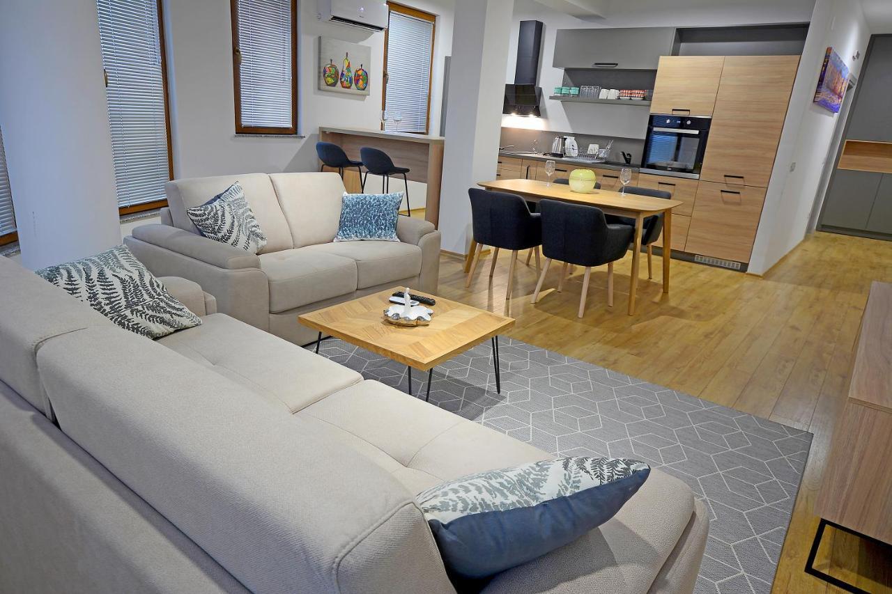 Central Apartments In Skopje City Center ภายนอก รูปภาพ
